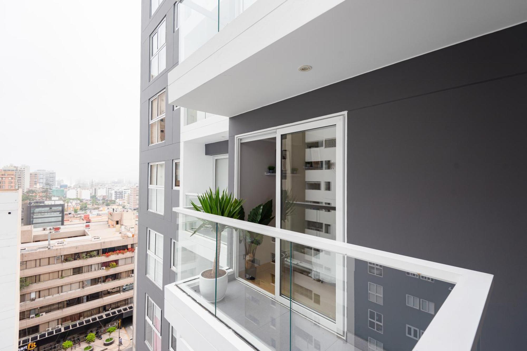 Skyliving Towers Apartments - Peru ลิมา ภายนอก รูปภาพ